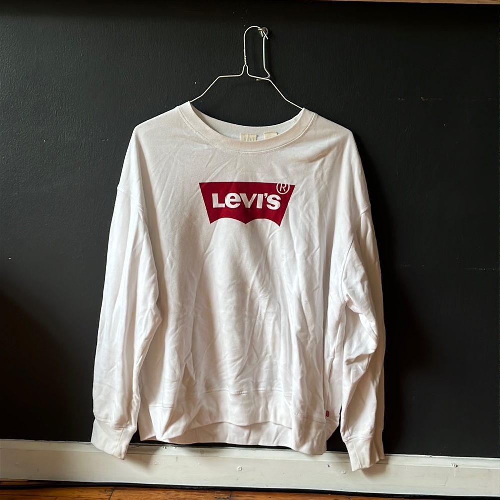 White Levi’s sweater
